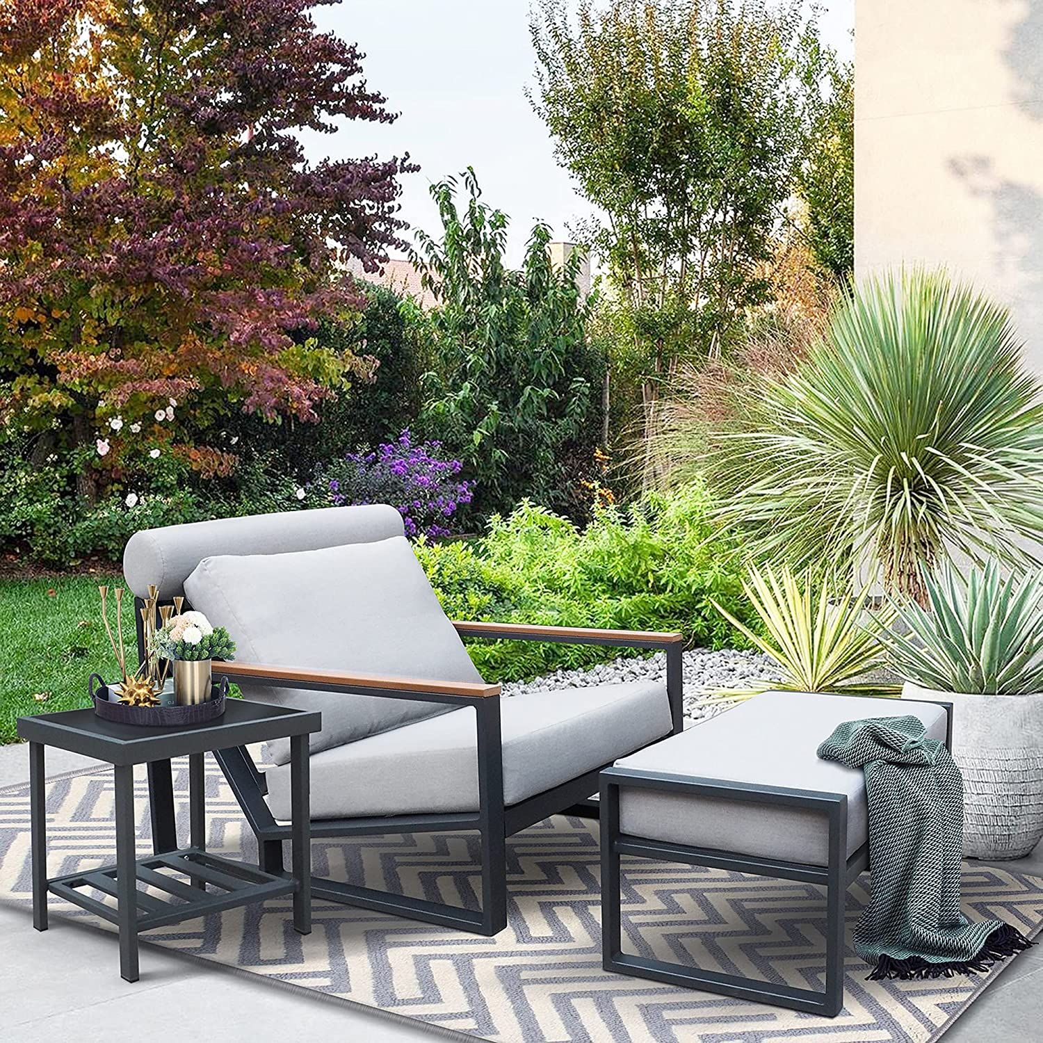Modern Aluminum Lounge Chairs Sets; Outdoor Furniture Reclining with Ottoman; Cushions and Side Table Modern Aluminum Lounge Chairs Sets; Outdoor Furniture Reclining with Ottoman; Cushions and Side Table